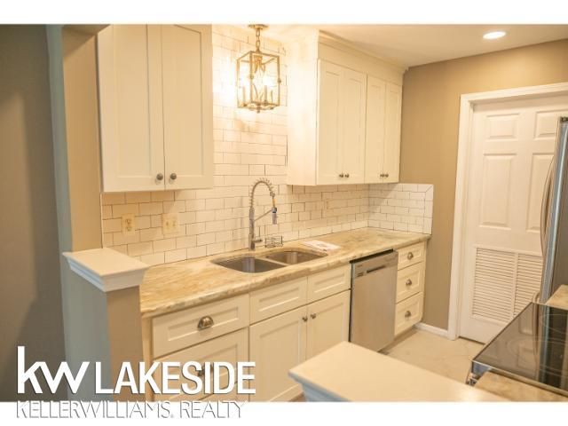 56153 Troon North, Shelby Twp, MI 48316