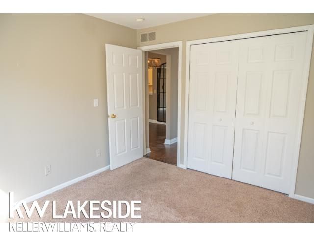 56153 Troon North, Shelby Twp, MI 48316