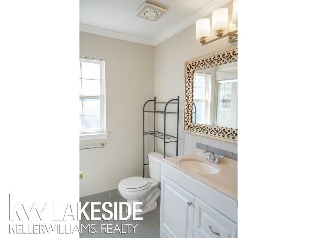 56153 Troon North, Shelby Twp, MI 48316