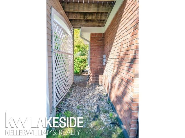 56153 Troon North, Shelby Twp, MI 48316