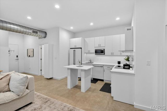 3842 Olive Street B-1, St Louis, MO 63108