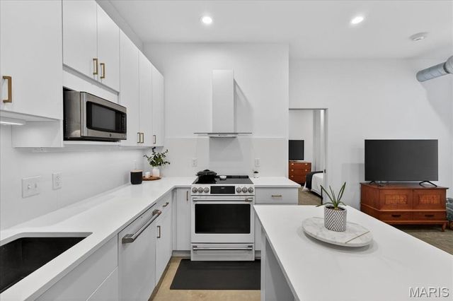 3842 Olive Street B-1, St Louis, MO 63108