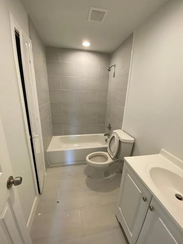 3077 Sunnyvale Street, Dallas, TX 75216