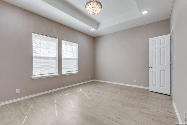 434 S San Horacio, San Antonio, TX 78237