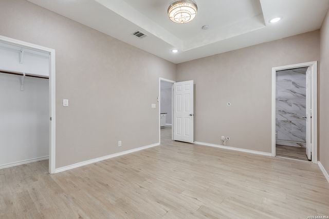 434 S San Horacio, San Antonio, TX 78237