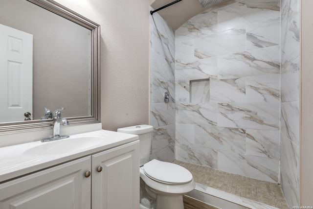 434 S San Horacio, San Antonio, TX 78237