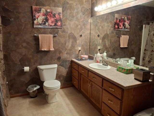 2723 Wheatland Drive S, Fargo, ND 58103