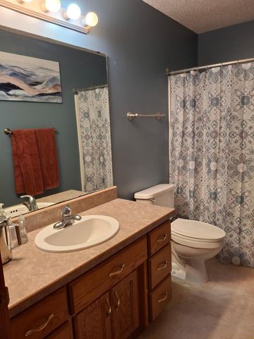 2723 Wheatland Drive S, Fargo, ND 58103