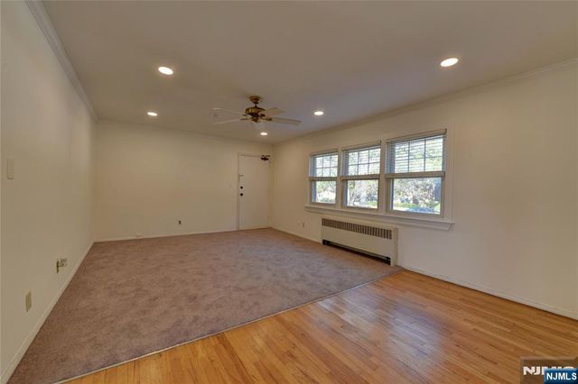 255 Bogert 2A, River Edge, NJ 07661