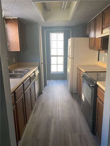 6114 Wilderock Dr, Corpus Christi, TX 78414