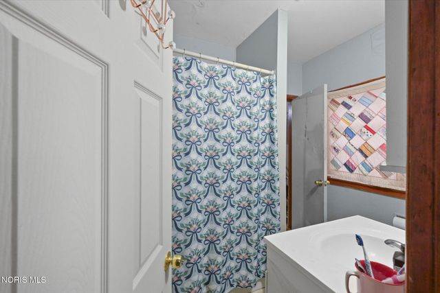 960 Willow Avenue, Toledo, OH 43605