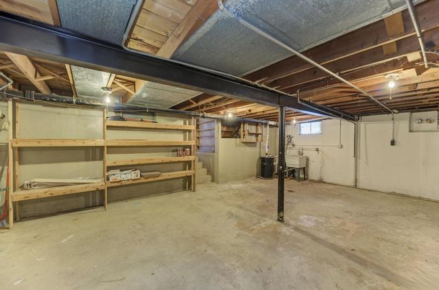 28W313 Batavia Road, Warrenville, IL 60555