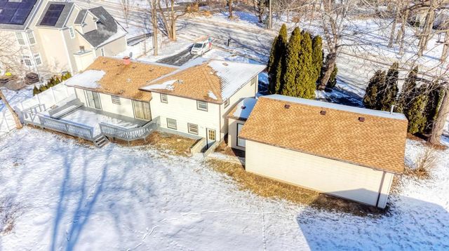 28W313 Batavia Road, Warrenville, IL 60555