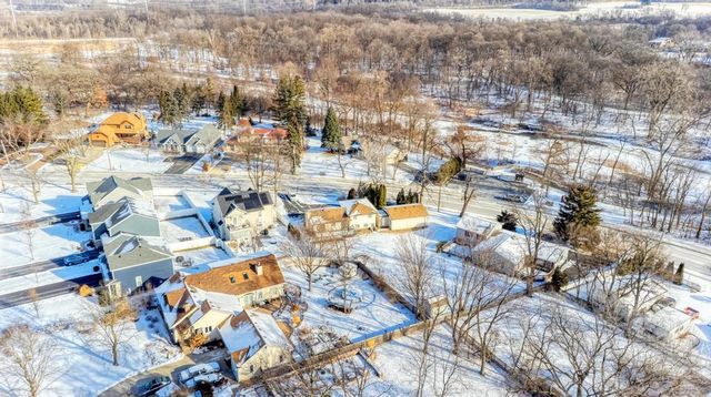 28W313 Batavia Road, Warrenville, IL 60555