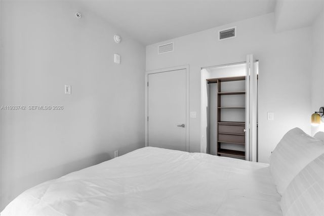 601 N Miami Ave 1607, Miami, FL 33132