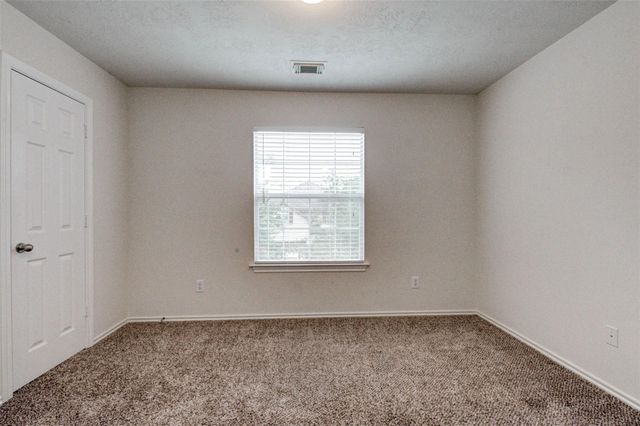 87 N Burberry Park Circle, The Woodlands, TX 77382