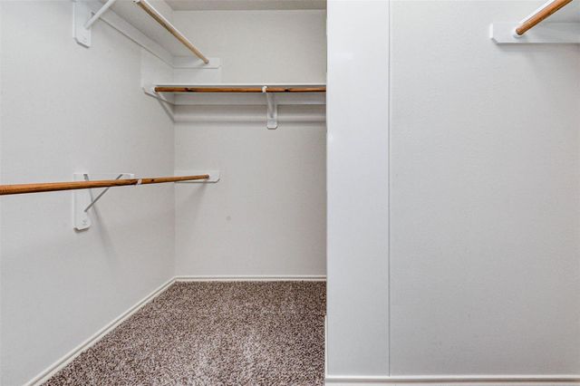 87 N Burberry Park Circle, The Woodlands, TX 77382