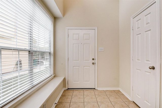 87 N Burberry Park Circle, The Woodlands, TX 77382