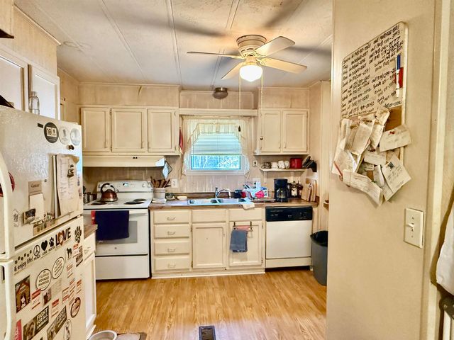 217 Hilltop Rd, Hallsville, TX 75650