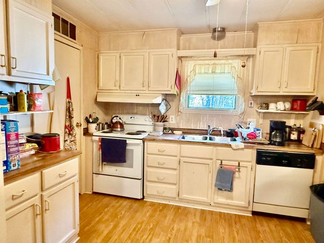 217 Hilltop Rd, Hallsville, TX 75650