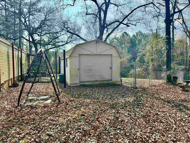 217 Hilltop Rd, Hallsville, TX 75650