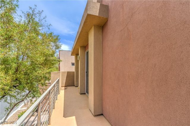 1448 Canyon Ledge Court, Las Vegas, NV 89117