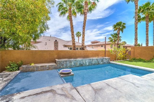 1448 Canyon Ledge Court, Las Vegas, NV 89117