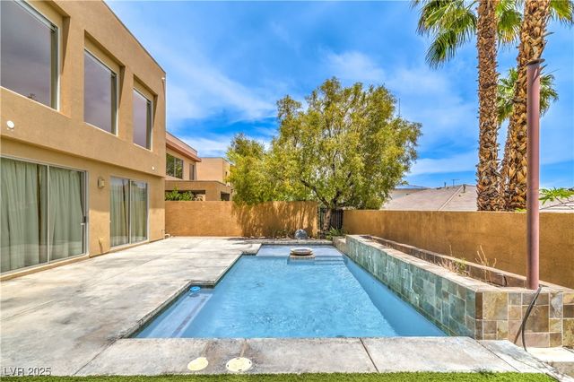 1448 Canyon Ledge Court, Las Vegas, NV 89117