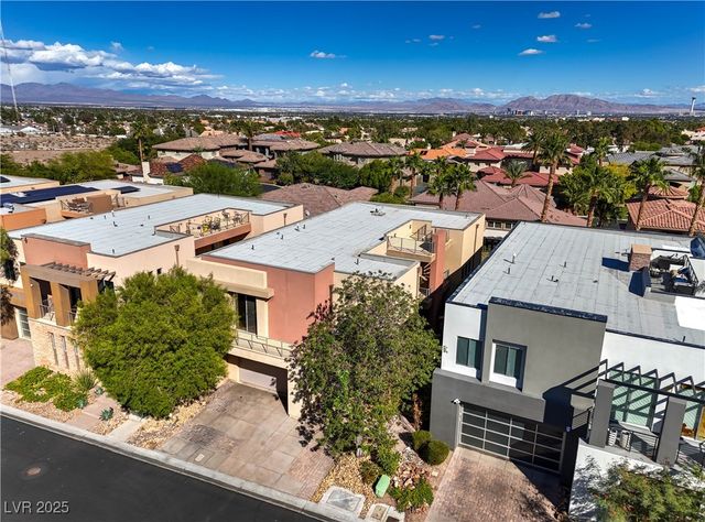 1448 Canyon Ledge Court, Las Vegas, NV 89117