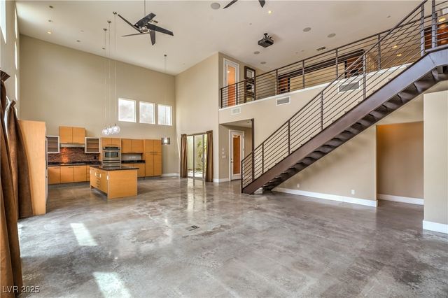 1448 Canyon Ledge Court, Las Vegas, NV 89117