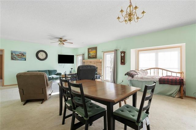 17800 E Bolger Road 101, Independence, MO 64055