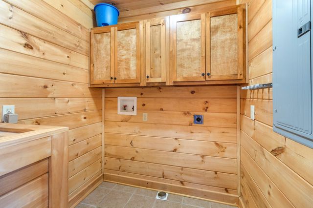 176 Rivers Edge Lane, Benton, TN 37307