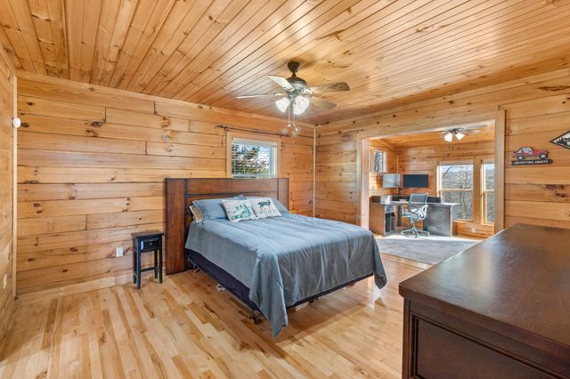 176 Rivers Edge Lane, Benton, TN 37307