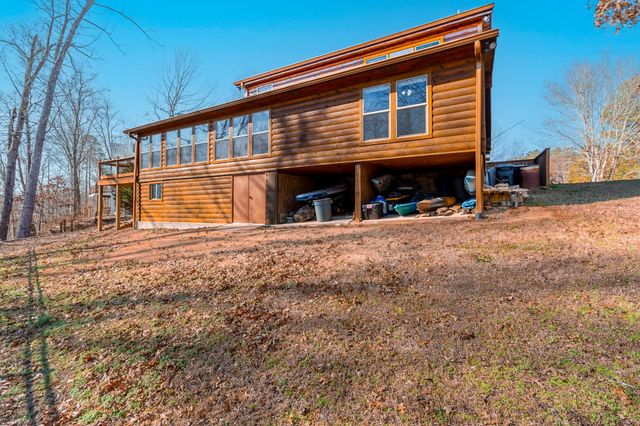176 Rivers Edge Lane, Benton, TN 37307