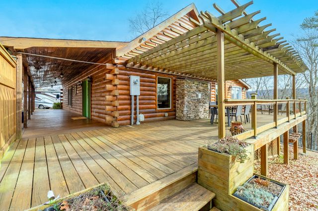 176 Rivers Edge Lane, Benton, TN 37307