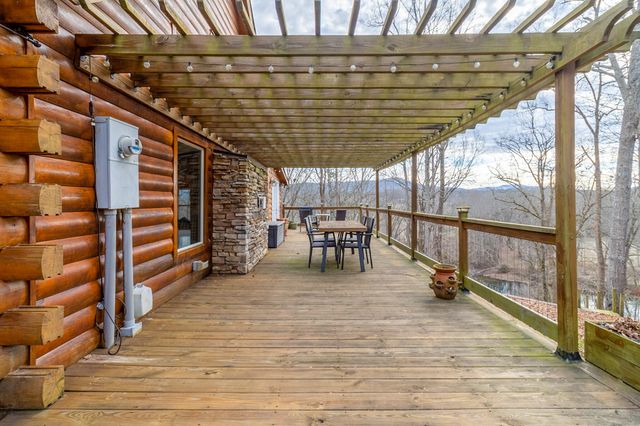 176 Rivers Edge Lane, Benton, TN 37307