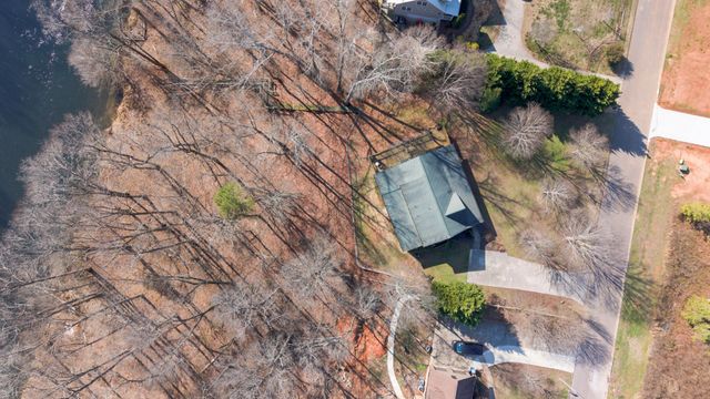 176 Rivers Edge Lane, Benton, TN 37307