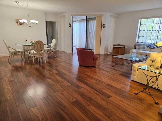 5135 Floria Drive G, Boynton Beach, FL 33437