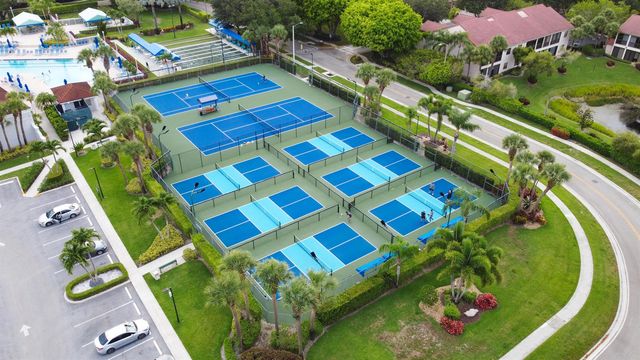 5135 Floria Drive G, Boynton Beach, FL 33437