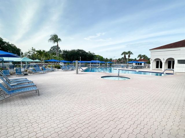 5135 Floria Drive G, Boynton Beach, FL 33437
