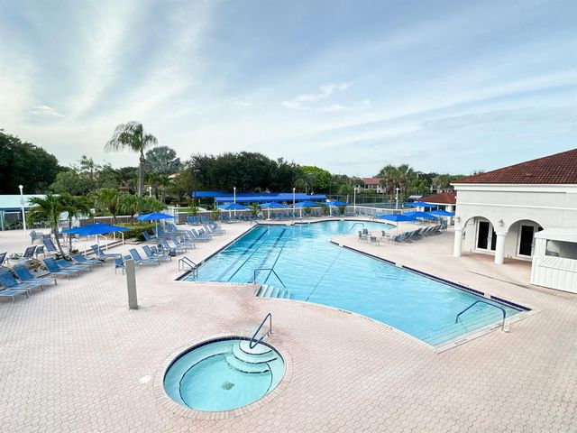5135 Floria Drive G, Boynton Beach, FL 33437