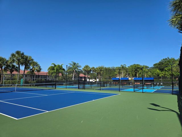 5135 Floria Drive G, Boynton Beach, FL 33437