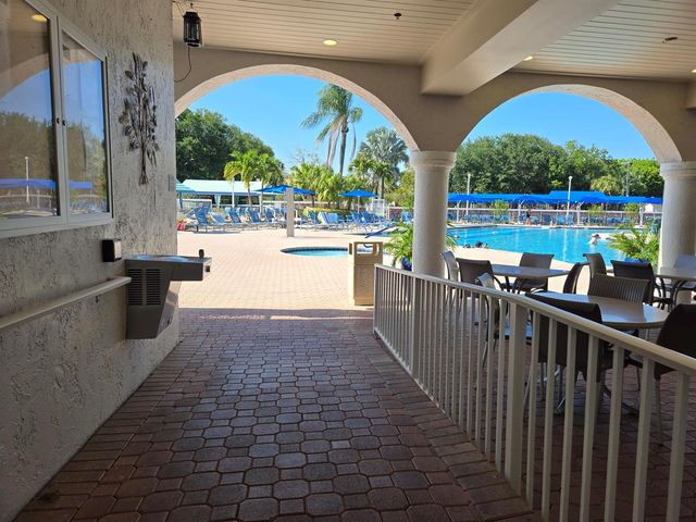 5135 Floria Drive G, Boynton Beach, FL 33437