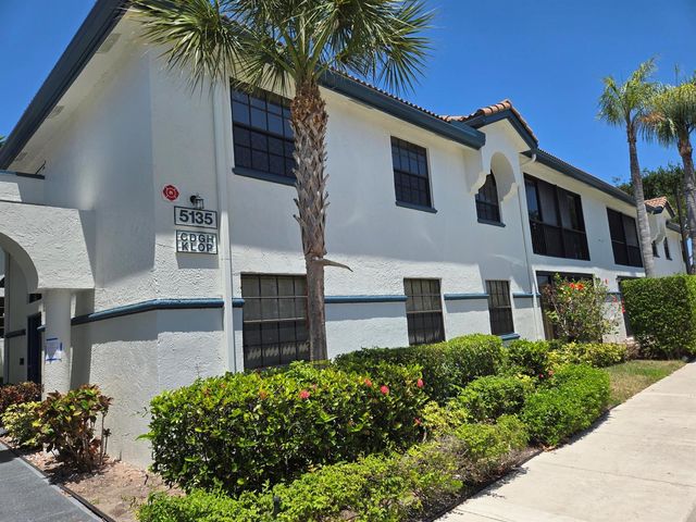 5135 Floria Drive G, Boynton Beach, FL 33437