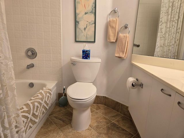 5135 Floria Drive G, Boynton Beach, FL 33437