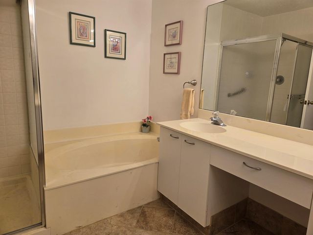 5135 Floria Drive G, Boynton Beach, FL 33437