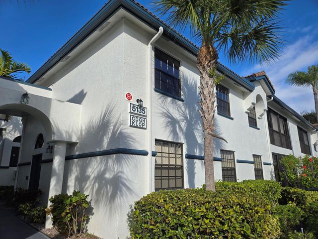 5135 Floria Drive G, Boynton Beach, FL 33437