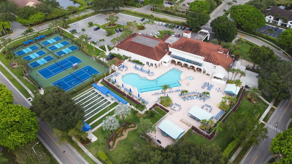 5135 Floria Drive G, Boynton Beach, FL 33437