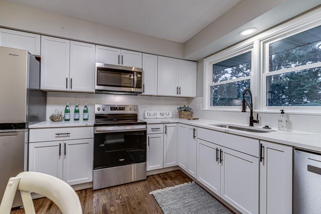 715 Logan Avenue N, Minneapolis, MN 55411