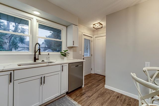 715 Logan Avenue N, Minneapolis, MN 55411